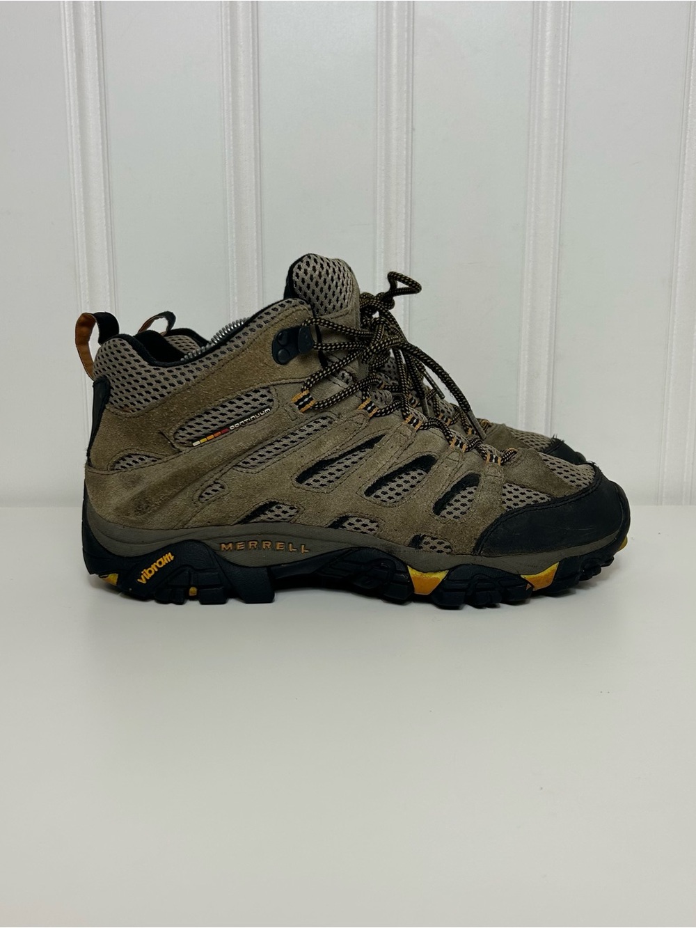 Merrell Moab mid ventilator walnut brown tan trail hiking boots mens 9 fair cond